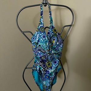 Bleu Rod Beattie Size 10 whole piece